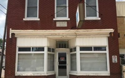 SOLD!!! 6582 Longwoods Road, Melbourne