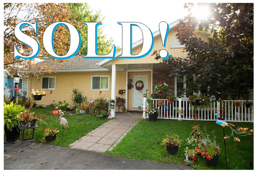 SOLD!! 240 South Wind Ct. Grand Bend